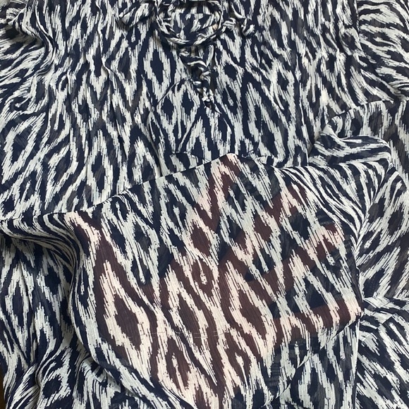 Banana republic navy and white short sleeve v neck lace up sheer top size XS - Picture 6 of 8